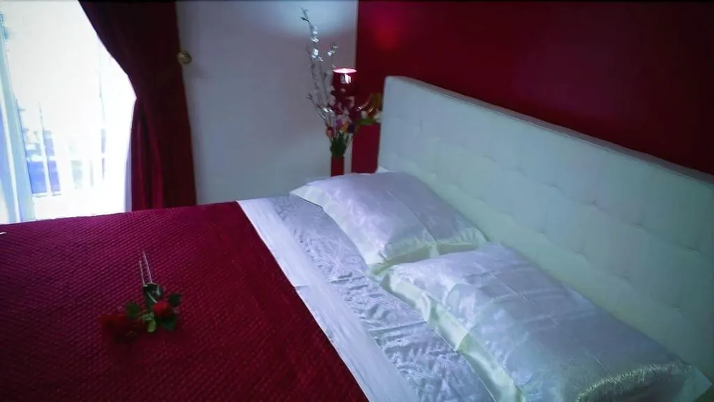 Room, Duca Di Uzeda, Catania