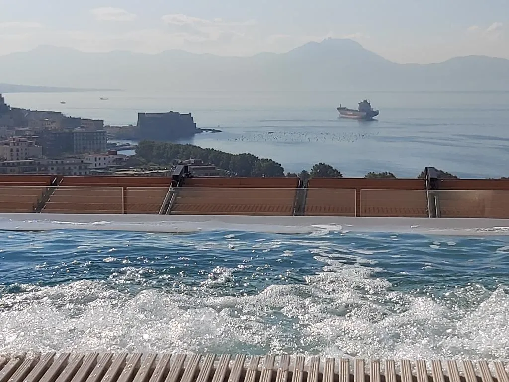 Pool, de Bonart Naples-Curio Collection by Hilton, Naples