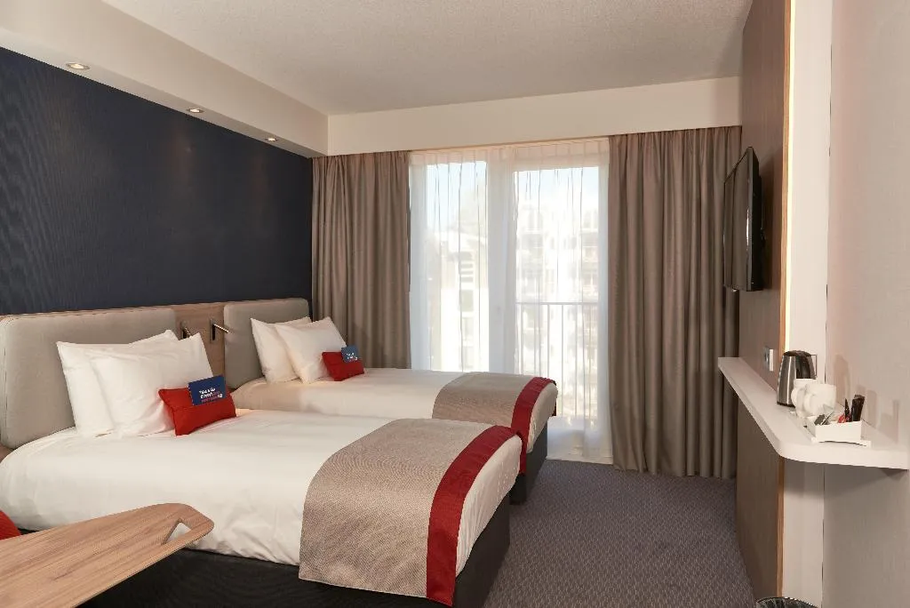 Room STANDARD Room, Holiday Inn Express Amsterdam - City Hall, Amsterdam