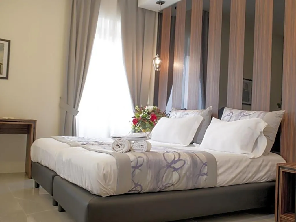 TWIN DELUXE Room, Palazzo Firenze, Naples