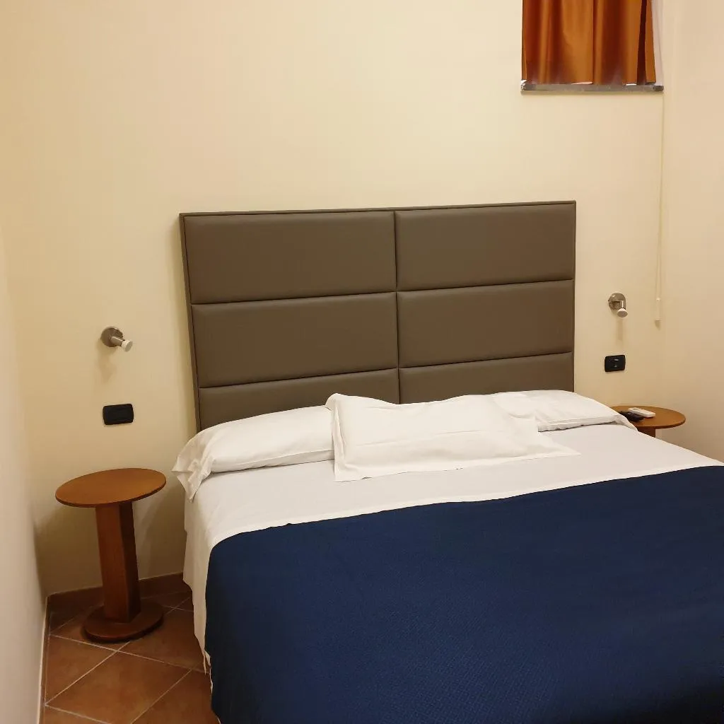 APARTMENT CAPACITY 4 Room, Residence L'Incanto Sorrento, Naples