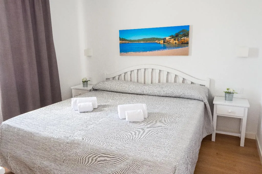 APARTMENT POOL VIEW TWO BEDROOMS Room, Naranjos Resort Menorca, Menorca
