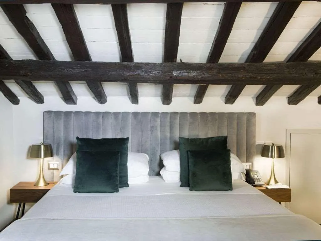 Room, Antico Albergo del Sole al Pantheon, Rome