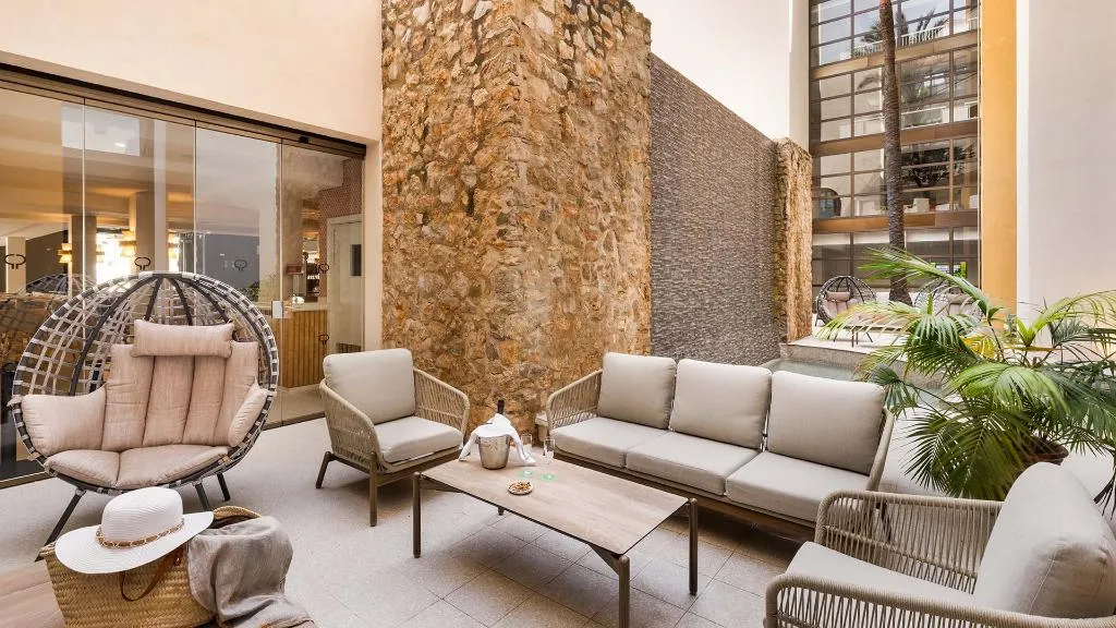 Lobby, Protur Safari Park Aparthotel, Majorca