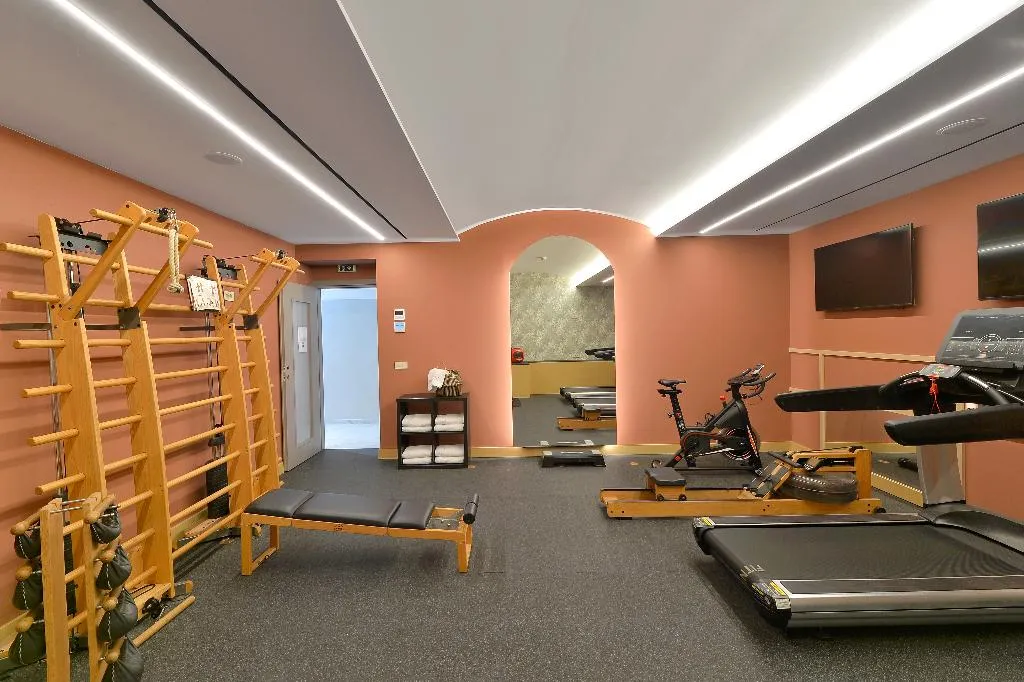 Sports and Entertainment, Airotel Alexandros, Athens