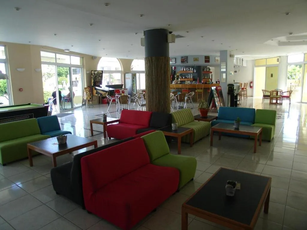 Lobby, Summerland, Rhodes