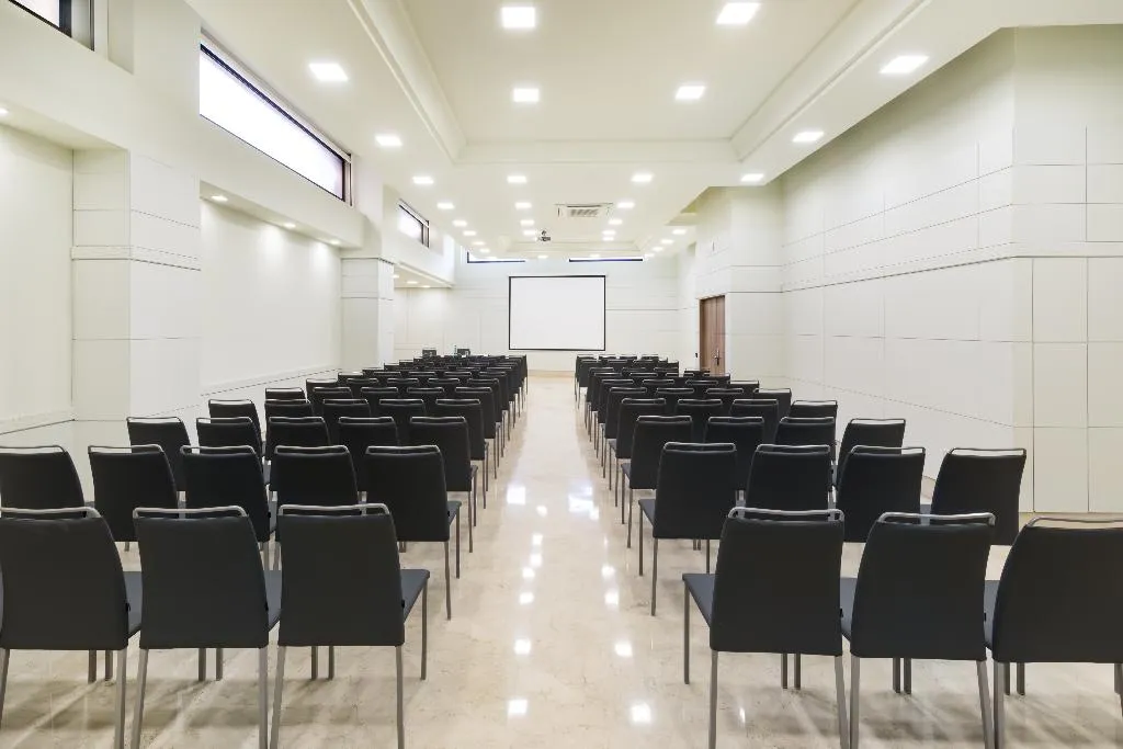Conferences, Occidental Sevilla Viapol, Seville
