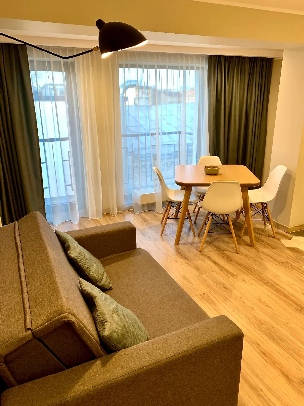 APARTMENT WITH BALCONY Room, Riga Lux Apartments - Ernesta, Riga