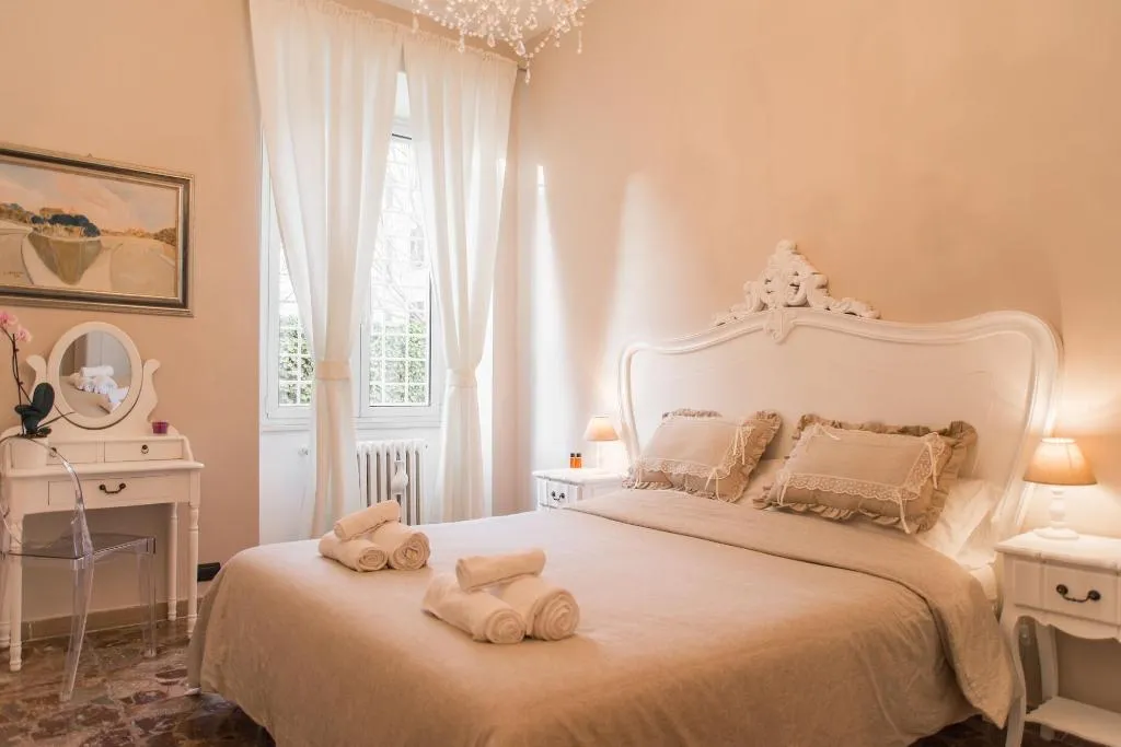 General view, B&B New Liberty in Rome, Naples
