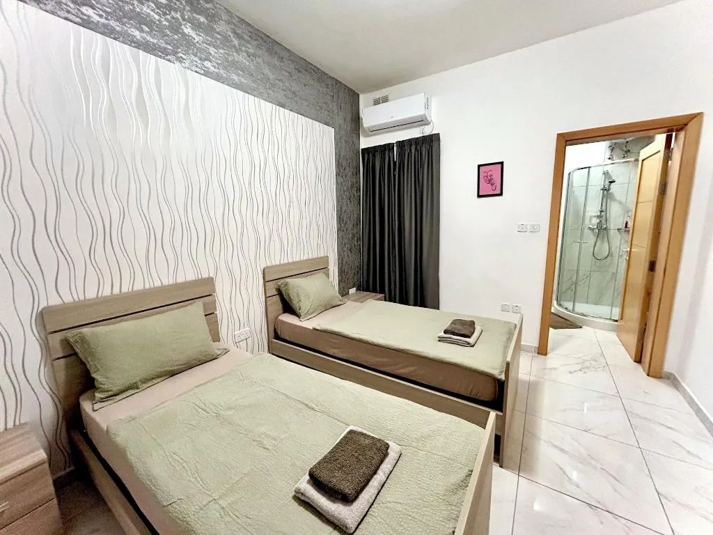 Room, Arzella Apartments, Gozo