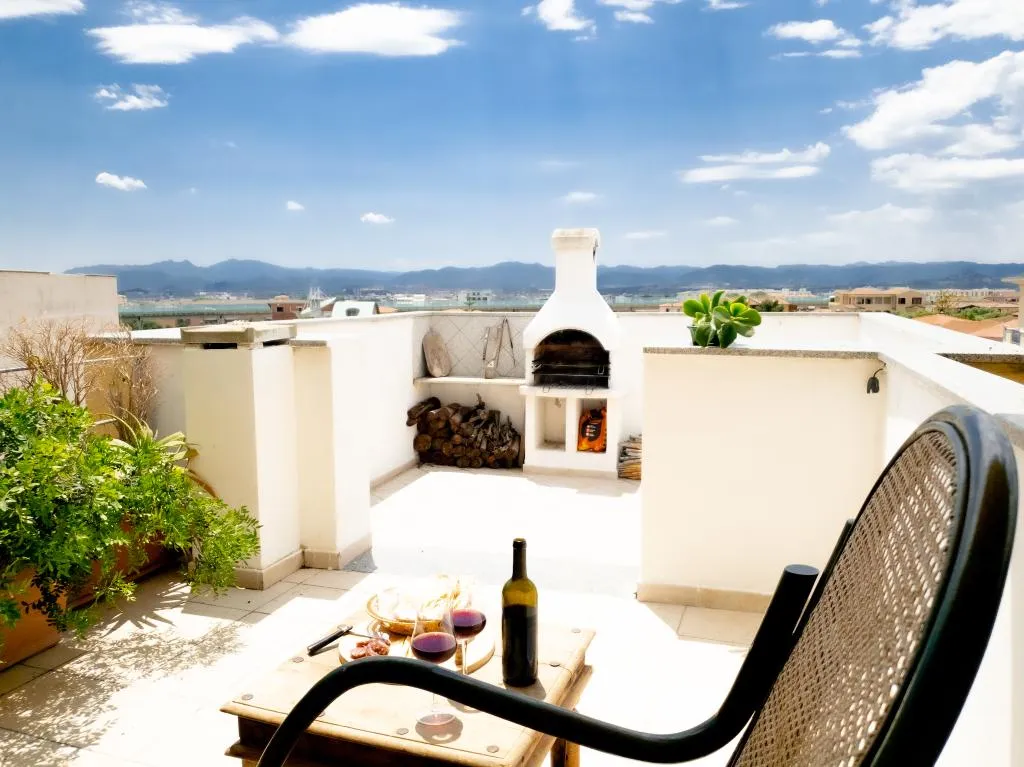 APARTMENT GARDEN VIEW Room, PMS CaseVacanze Olbia, Olbia