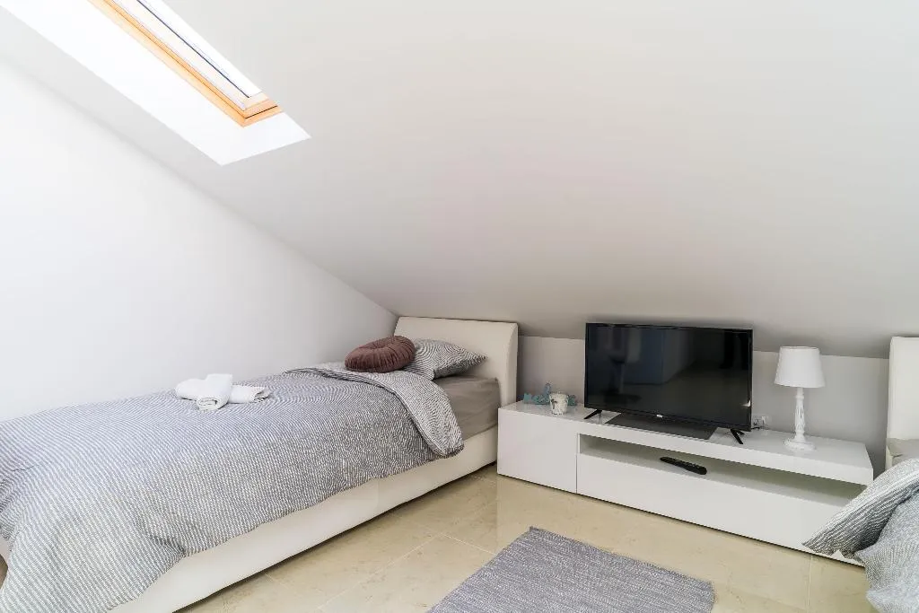 STUDIO WITH BALCONY Room, Apartments Smanjak, Dubrovnik