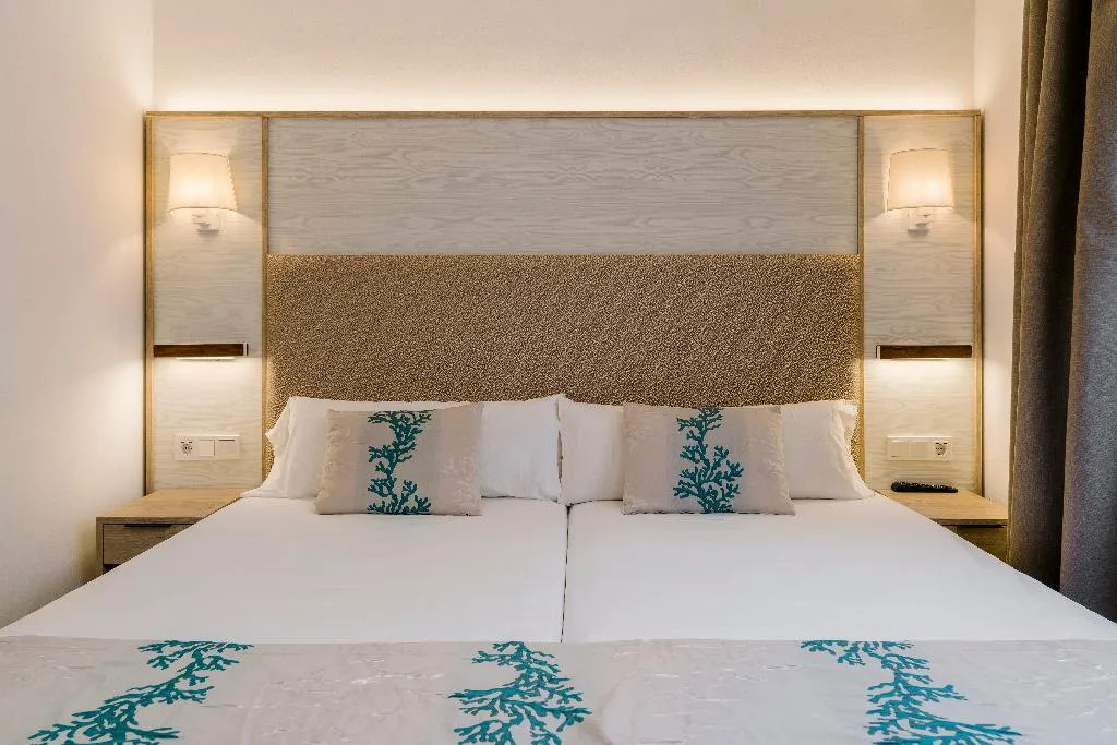 APARTMENT ONE BEDROOM Room, Alua Suites las Rocas, Majorca