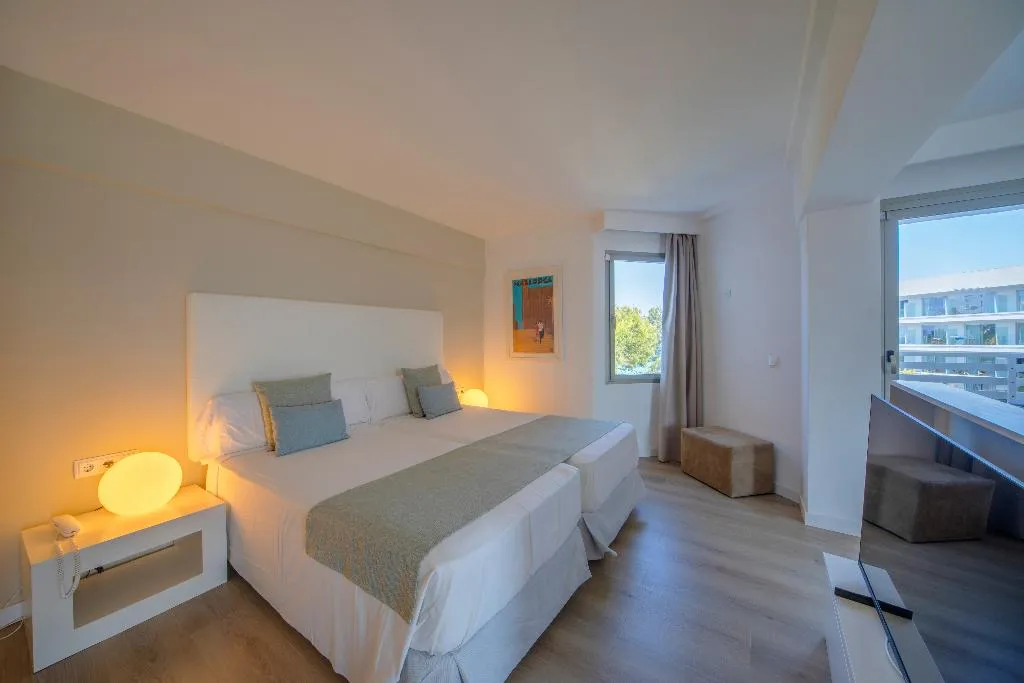 JUNIOR SUITE SIDE SEA VIEW Room, Playa Esperanza Resort, Majorca