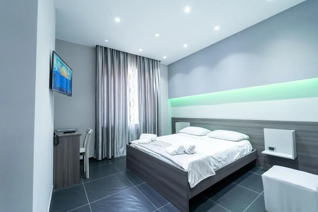 Room, Al Campanile H. Napoli Centro, Naples