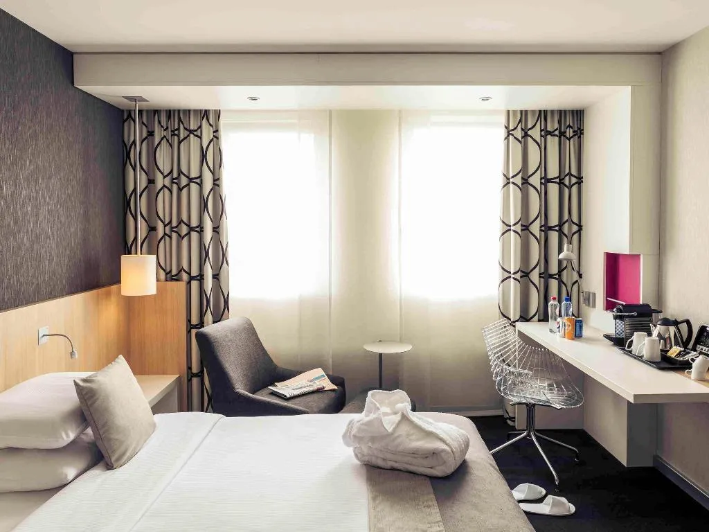 DOUBLE CLASSIC Room, Mercure Amsterdam City Hotel, Amsterdam