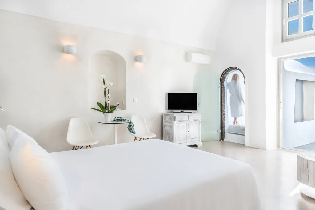 SUITE SEA VIEW HONEYMOON Room, On The Rocks Hotel, Santorini