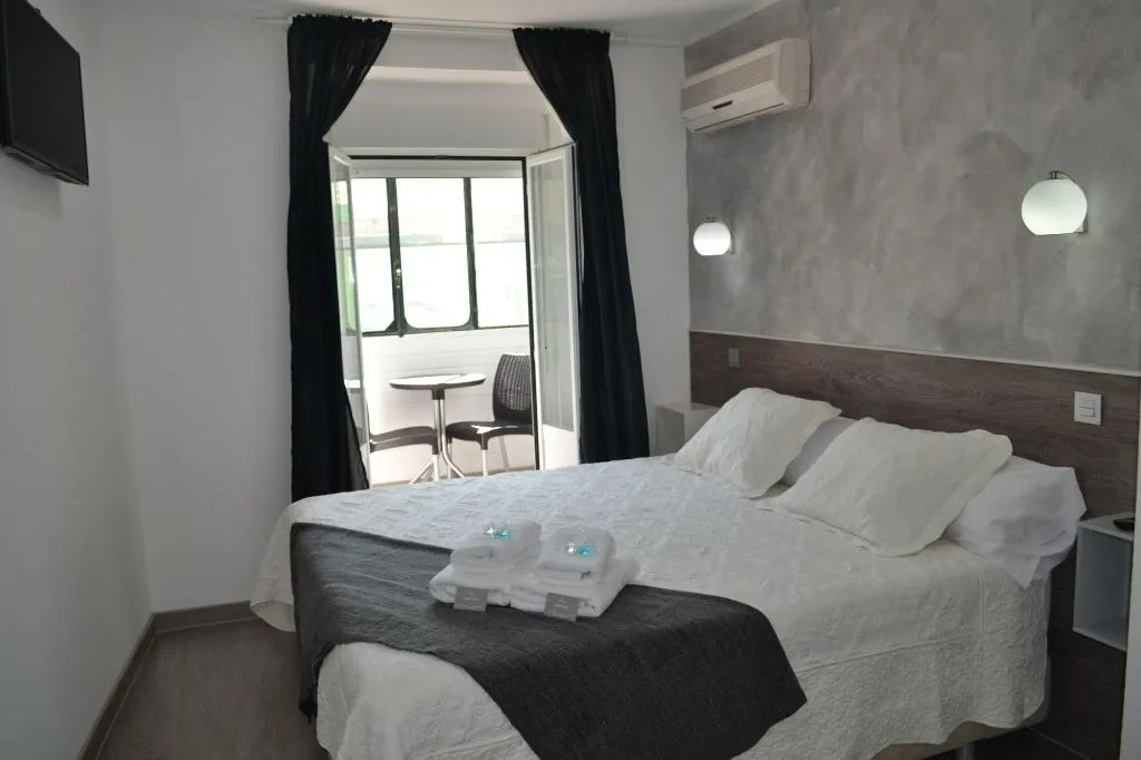 General view, Hostal Meyra, Madrid