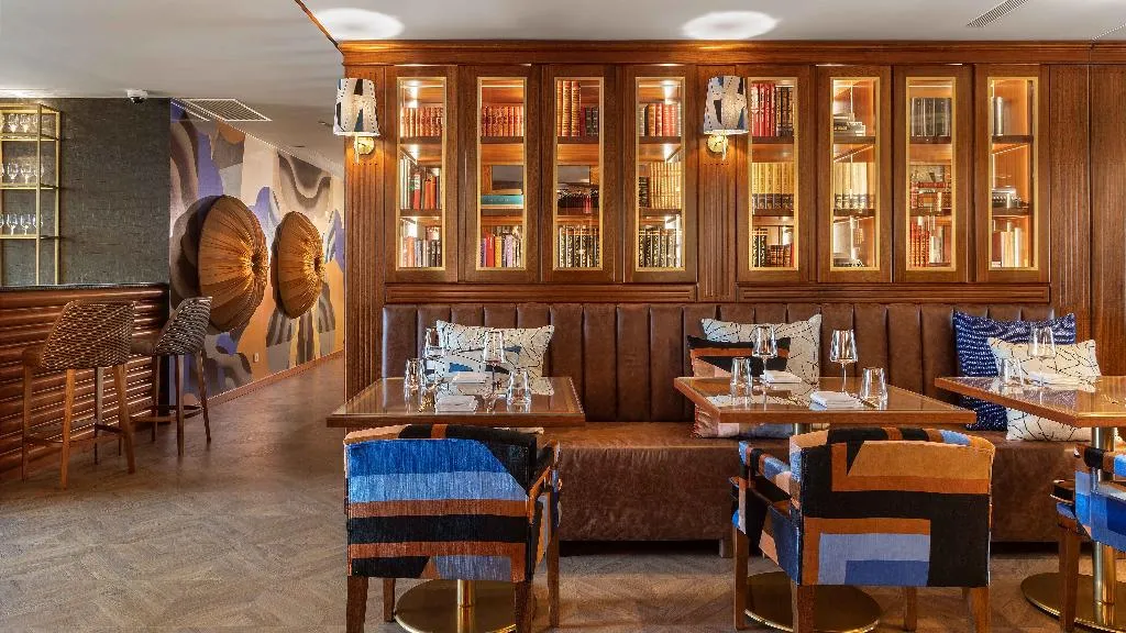 Bar, Wine & Books Porto Hotel, Porto