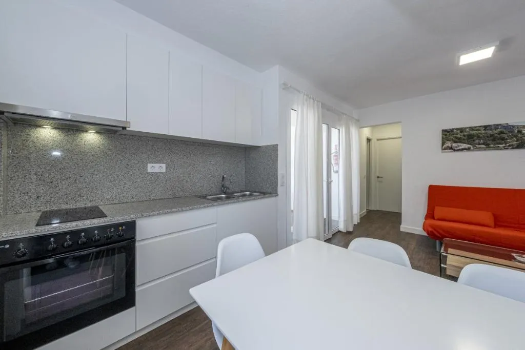 Room, Llebeig, Menorca