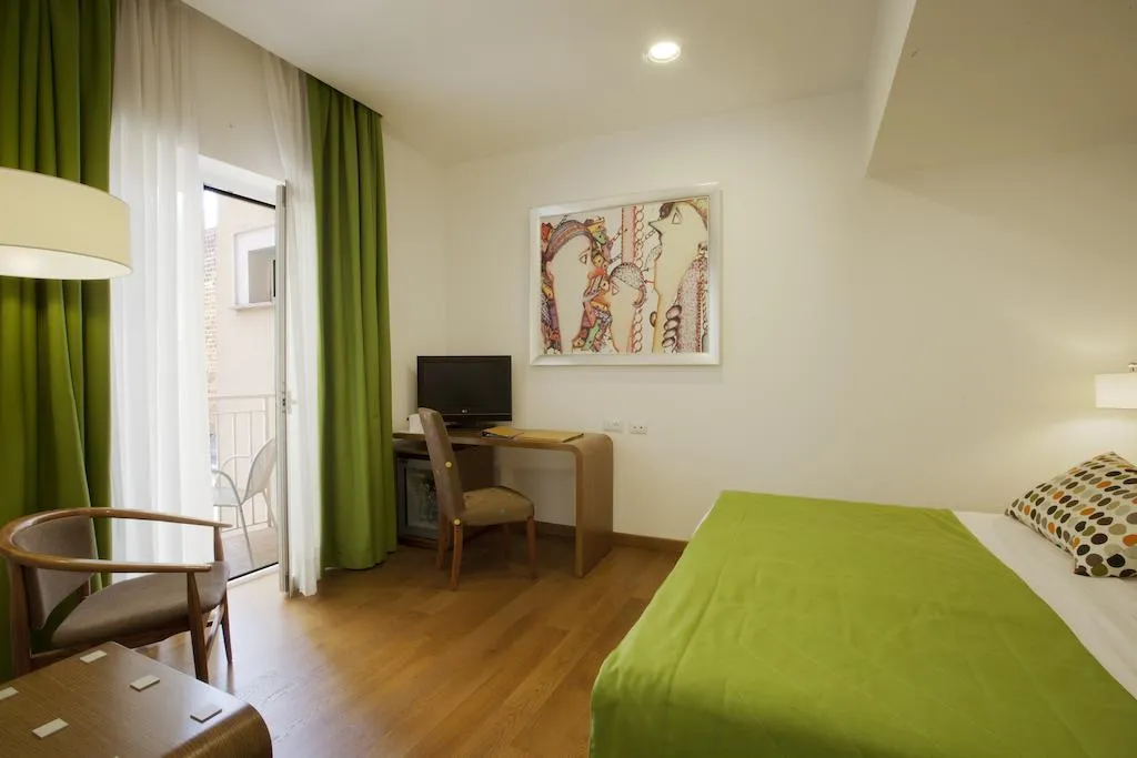 DOUBLE CLASSIC Room, Hotel Plaza, Naples
