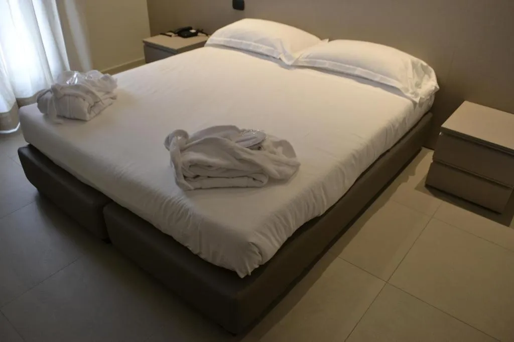 JUNIOR SUITE SUPERIOR Room, Plus Welcome Milano, Milan