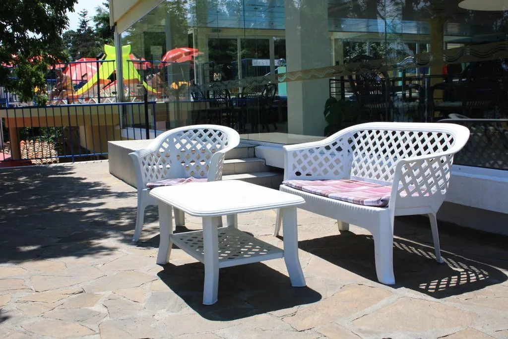 Terrace, Bonita Beach, Varna