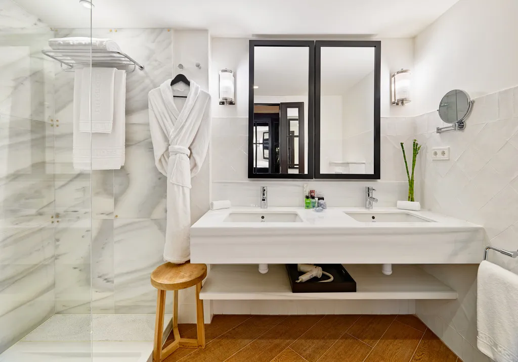 DOUBLE SINGLE USE STANDARD Room, H10 Metropolitan, Barcelona