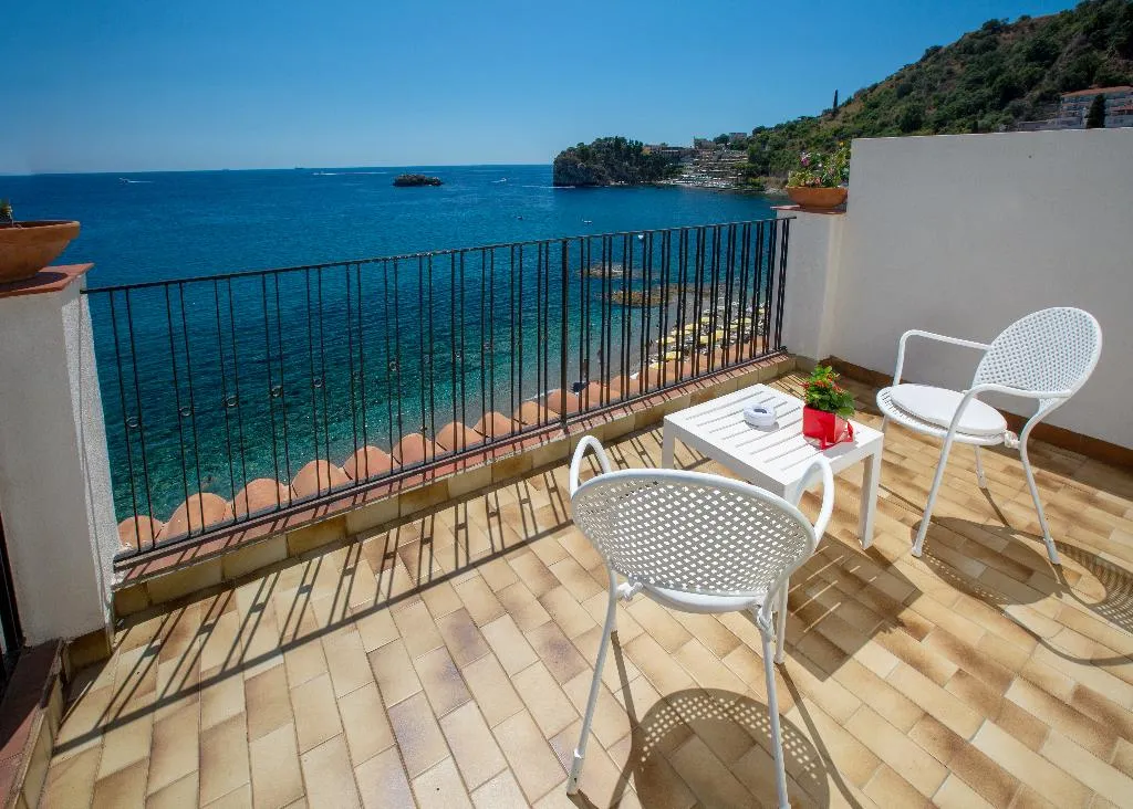 TRIPLE SUPERIOR WITH TERRACE Room, Lido Mediterranee, Taormina