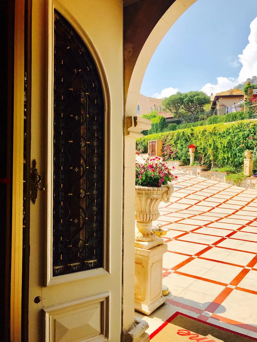 Lobby, Villa Riis, Taormina
