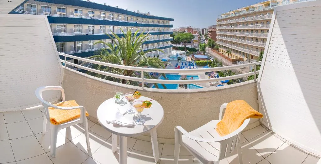 TRIPLE POOL VIEW Room, GHT Aquarium & Spa, Costa Brava