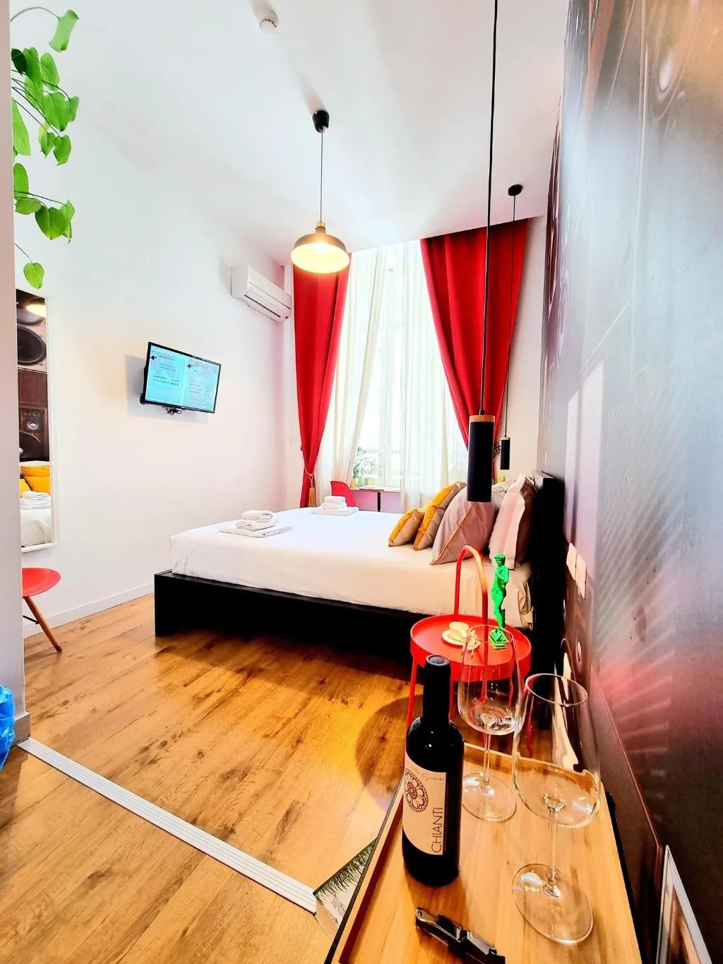Room, Daily Napoli, Naples