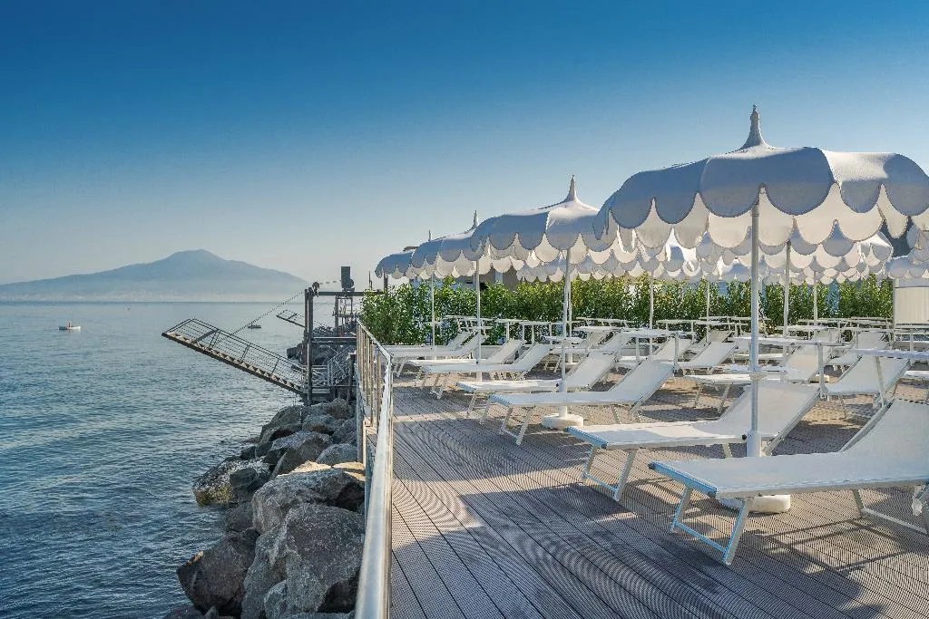 Beach, Mary Hotel, Naples