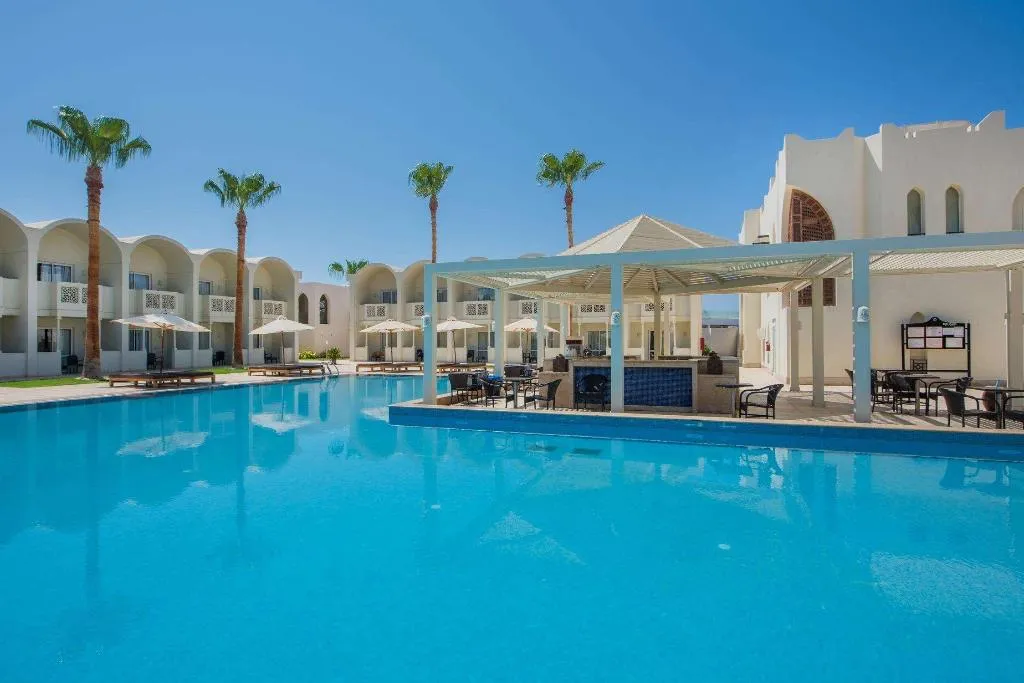 Pool, Reef Oasis Beach Resort, Red Sea Riviera