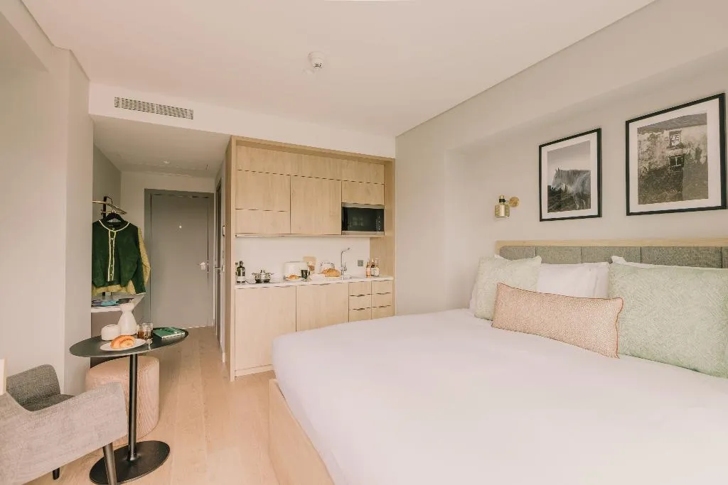STUDIO STANDARD Room, Wilde Aparthotels Lisbon Liberdade, Lisbon