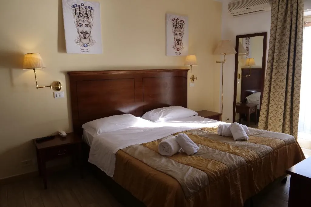 QUADRUPLE STANDARD Room, Hotel Elios, Taormina
