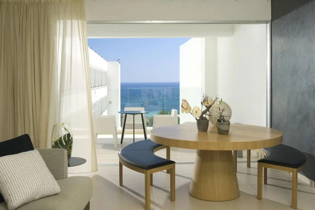 SUITE GRAND WITH VIEWS Room, Napa Mermaid Hotel & Suites, Cyprus