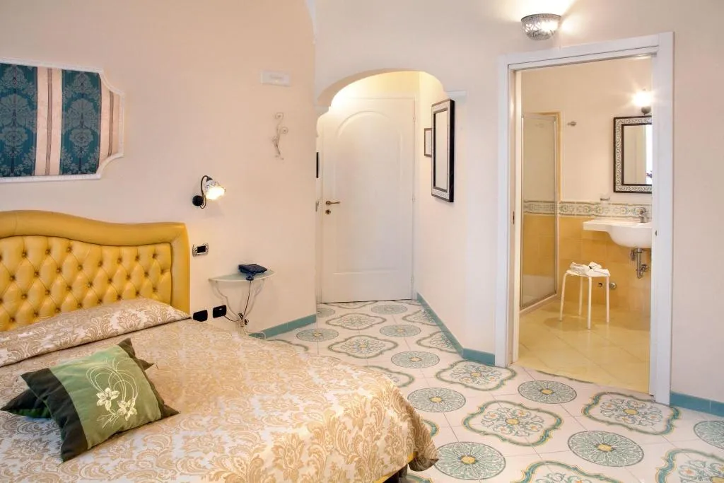 DOUBLE DELUXE Room, L'Antico Convitto, Naples