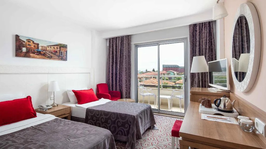 FAMILY ROOM SIDE SEA VIEW Room, Galeri Resort Hotel, Antalya