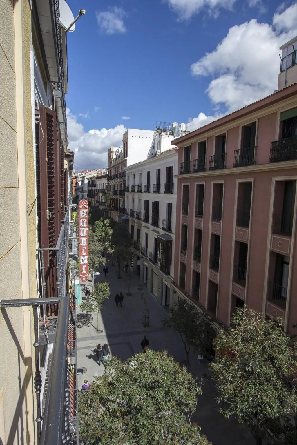 General view, Hostal Los Alpes, Madrid