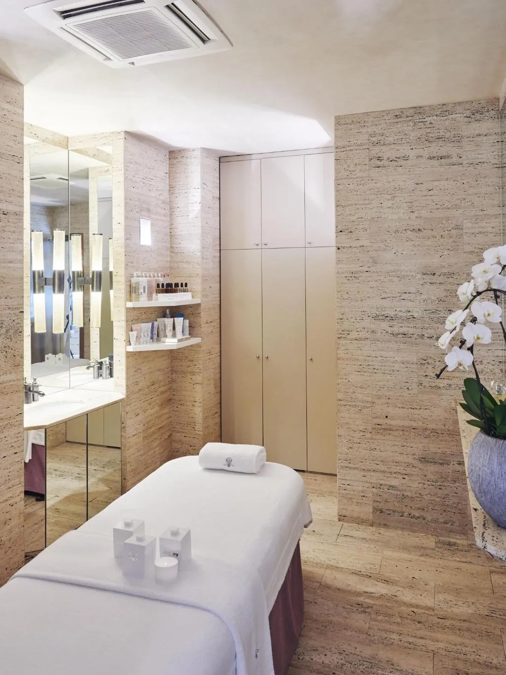 Sports and Entertainment, Park Hyatt Milan, Milan