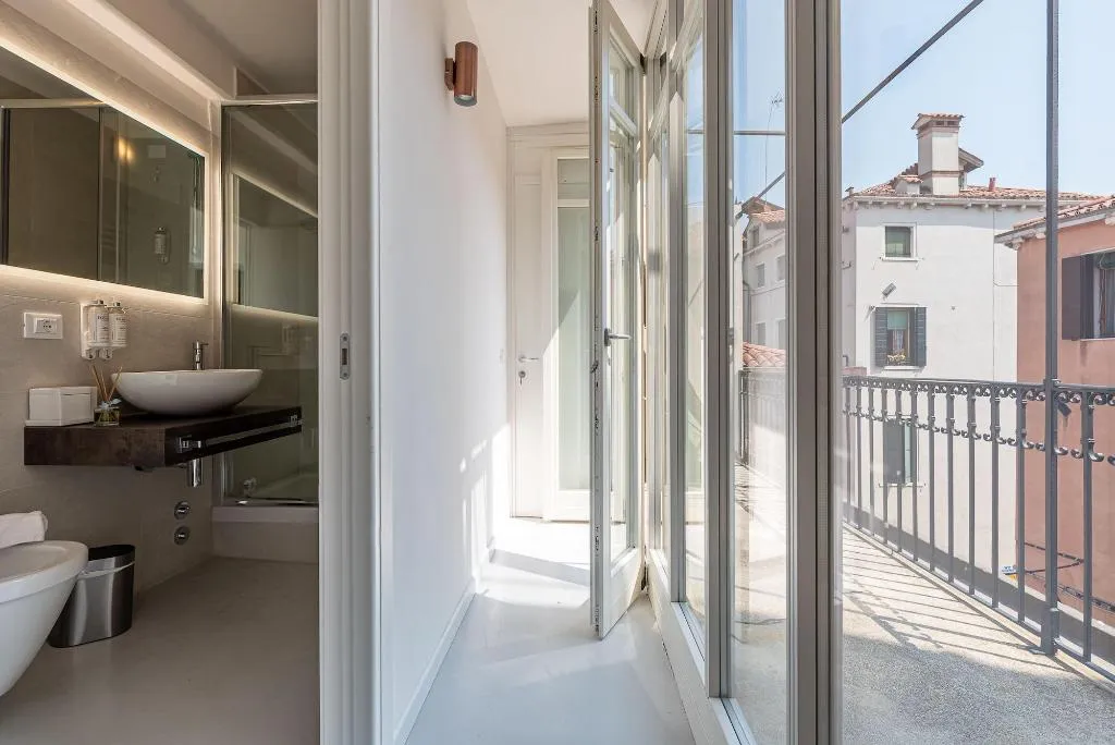 Room, La Finestra sulle Beccarie, Venice