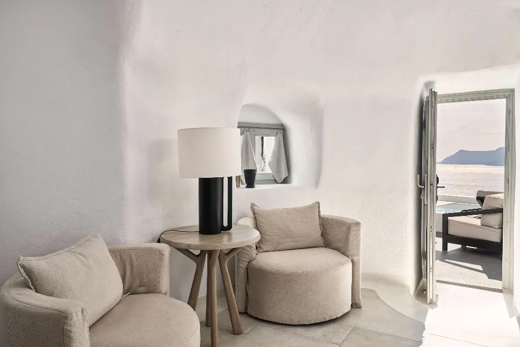 SUITE HONEYMOON Room, Charisma Suites, Santorini