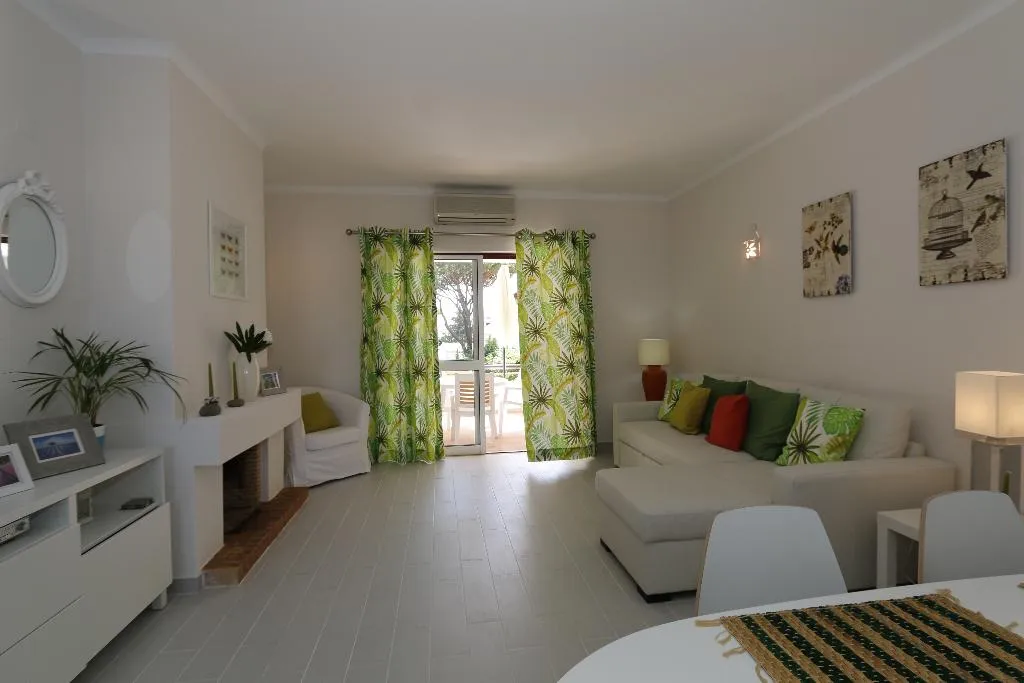 APARTMENT TWO BEDROOMS Room, Apartamentos The Old Village by Village 4u, Algarve