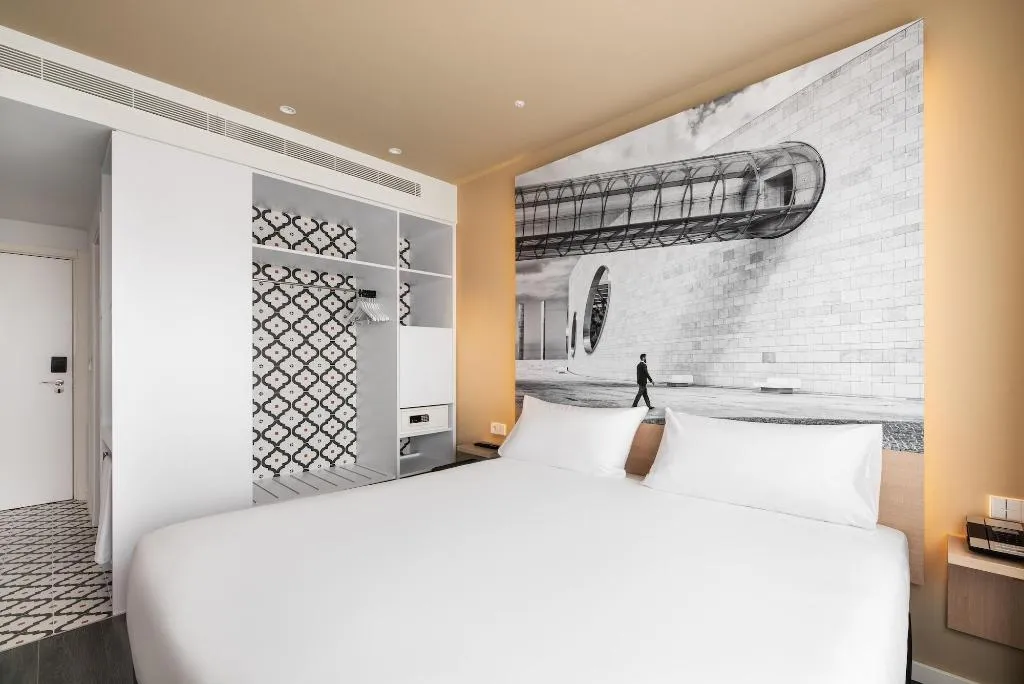 Room, Ikonik Lisboa, Lisbon
