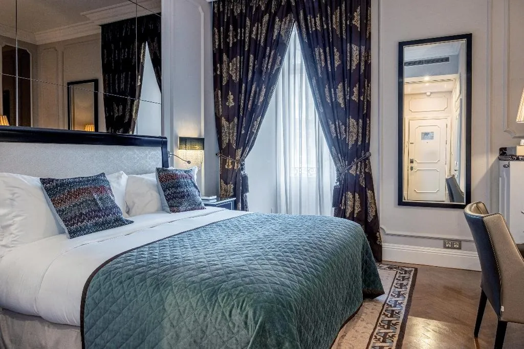 DOUBLE CLASSIC CITY VIEW Room, InterContinental Porto Palacio das Cardosas, Porto