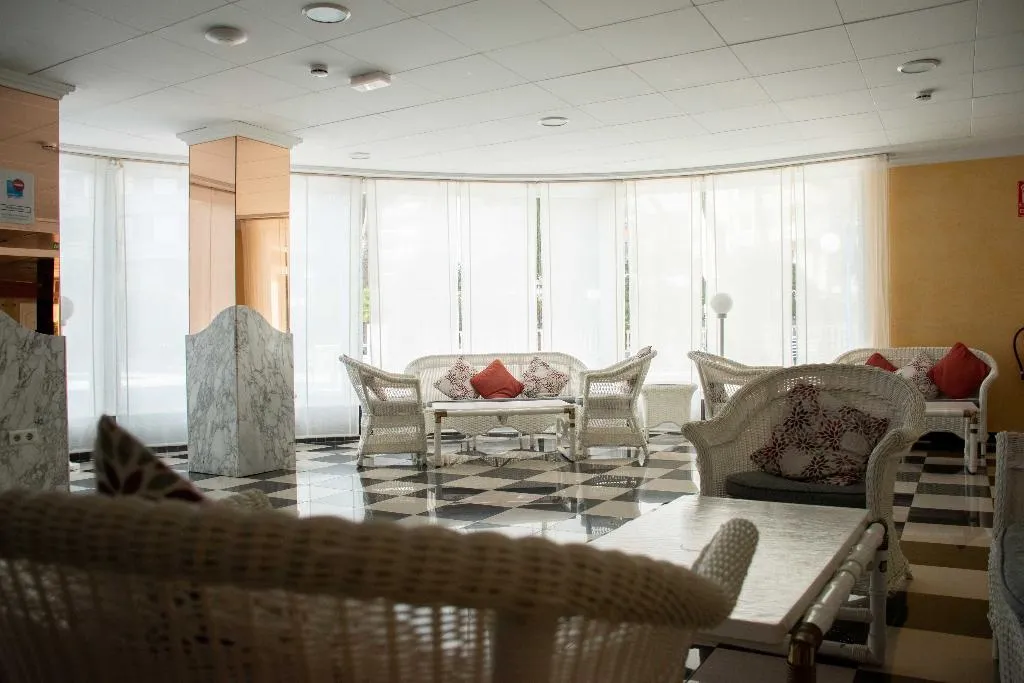 Lobby, Santa Monica, Costa Dorada