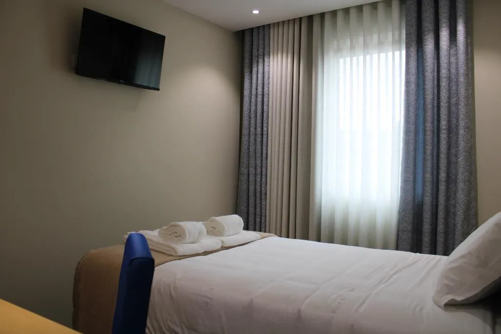 SINGLE STANDARD Room, Oporto Station Hostel & Rooms, Porto