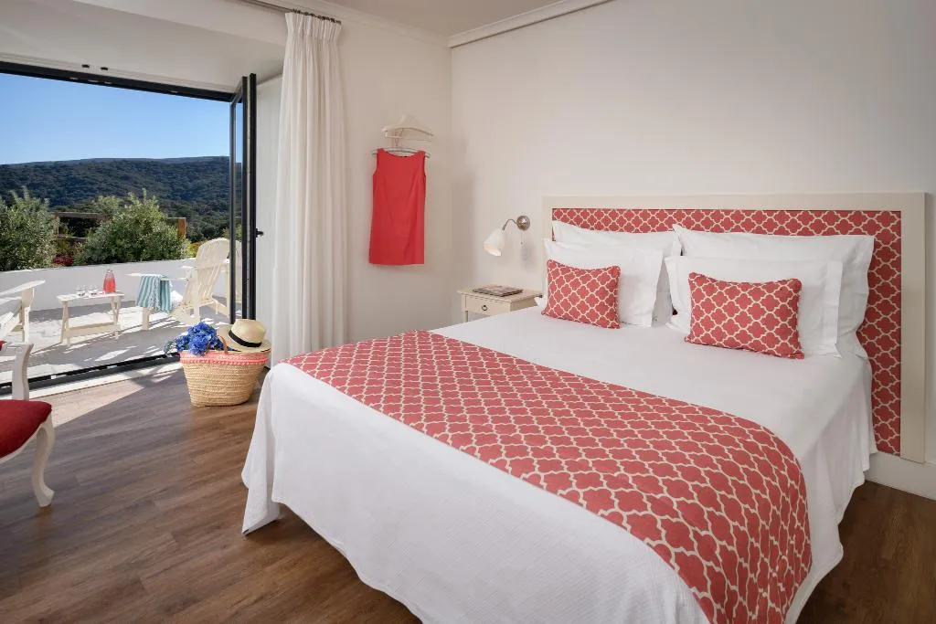 Double or Twin SUPERIOR WITH BALCONY Room, Casa Palmela - Small Luxury Hotels & Villas, Lisbon