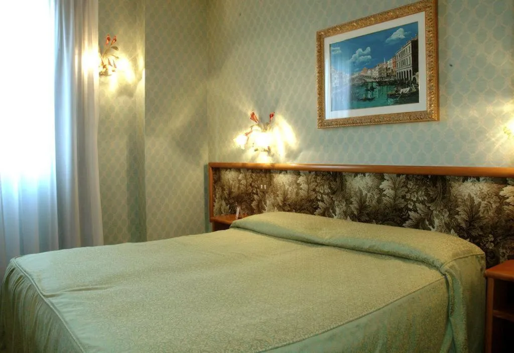 DOUBLE STANDARD Room, Venezia Hotel, Venice